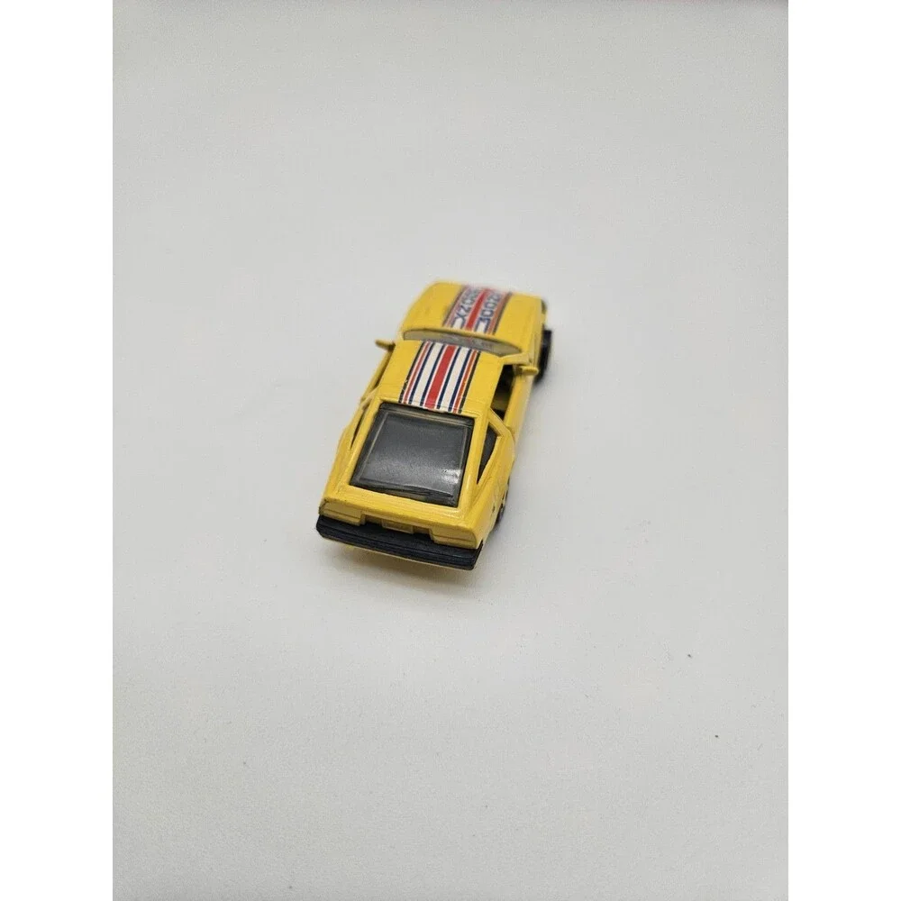 Hot Wheels Vintage 1984 Nissan 300ZX 1/64 Scale Diecast Excellent Cond